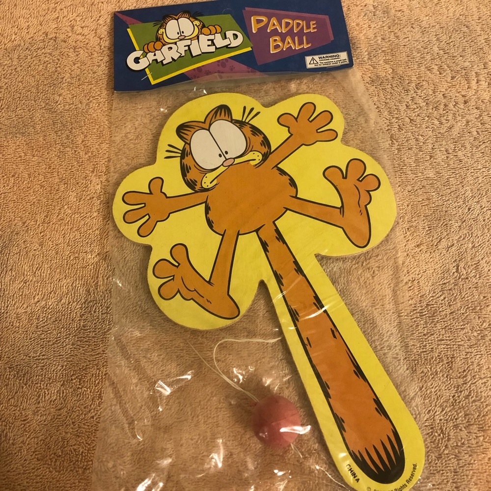 Paws Garfield Paddle Ball #70-013 NIP